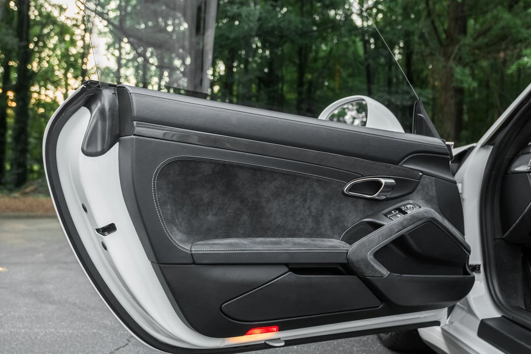 2014 Porsche 991 GT3 - Image 24 of 31