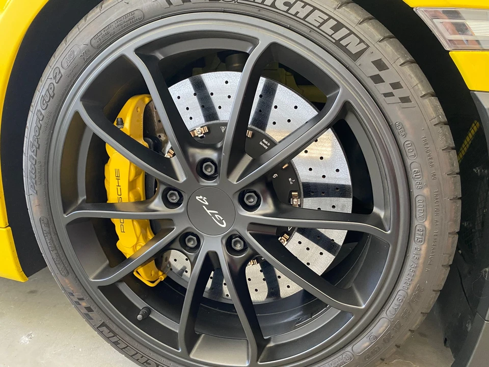 2016 Porsche 981 Cayman GT4 - Image 3 of 9