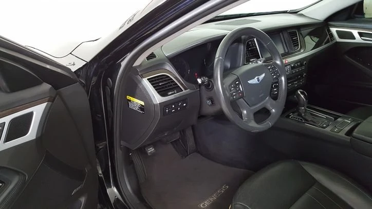 2016 Hyundai Genesis - Image 6 of 7