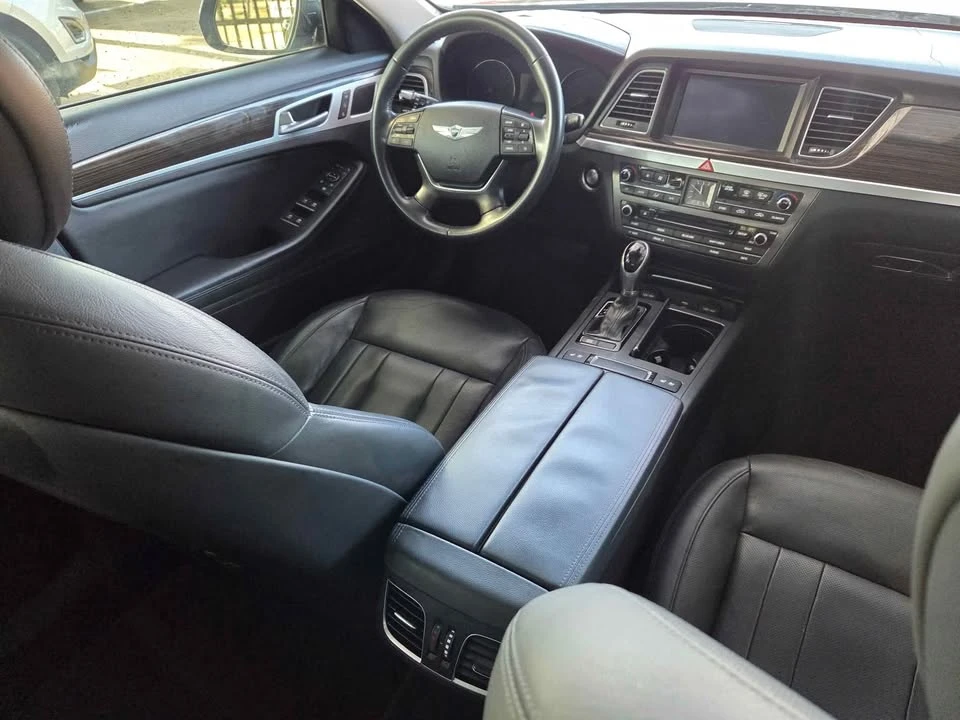 2016 Hyundai Genesis - Image 5 of 6