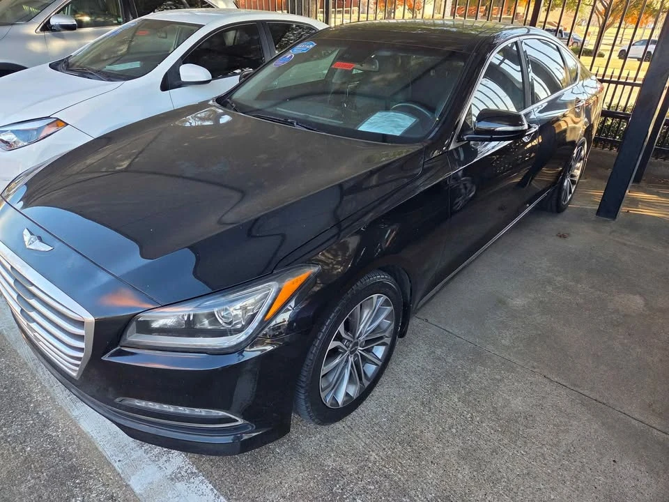 2016 Hyundai Genesis - Image 2 of 9