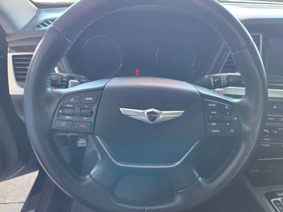 2016 Hyundai Genesis - Image 8 of 9