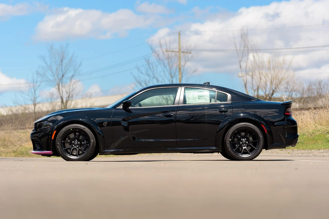2023 Dodge Charger SRT Hellcat 7th Gen - Image 7 of 31