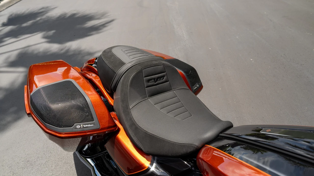2023 Harley-Davidson CVO - Image 29 of 31