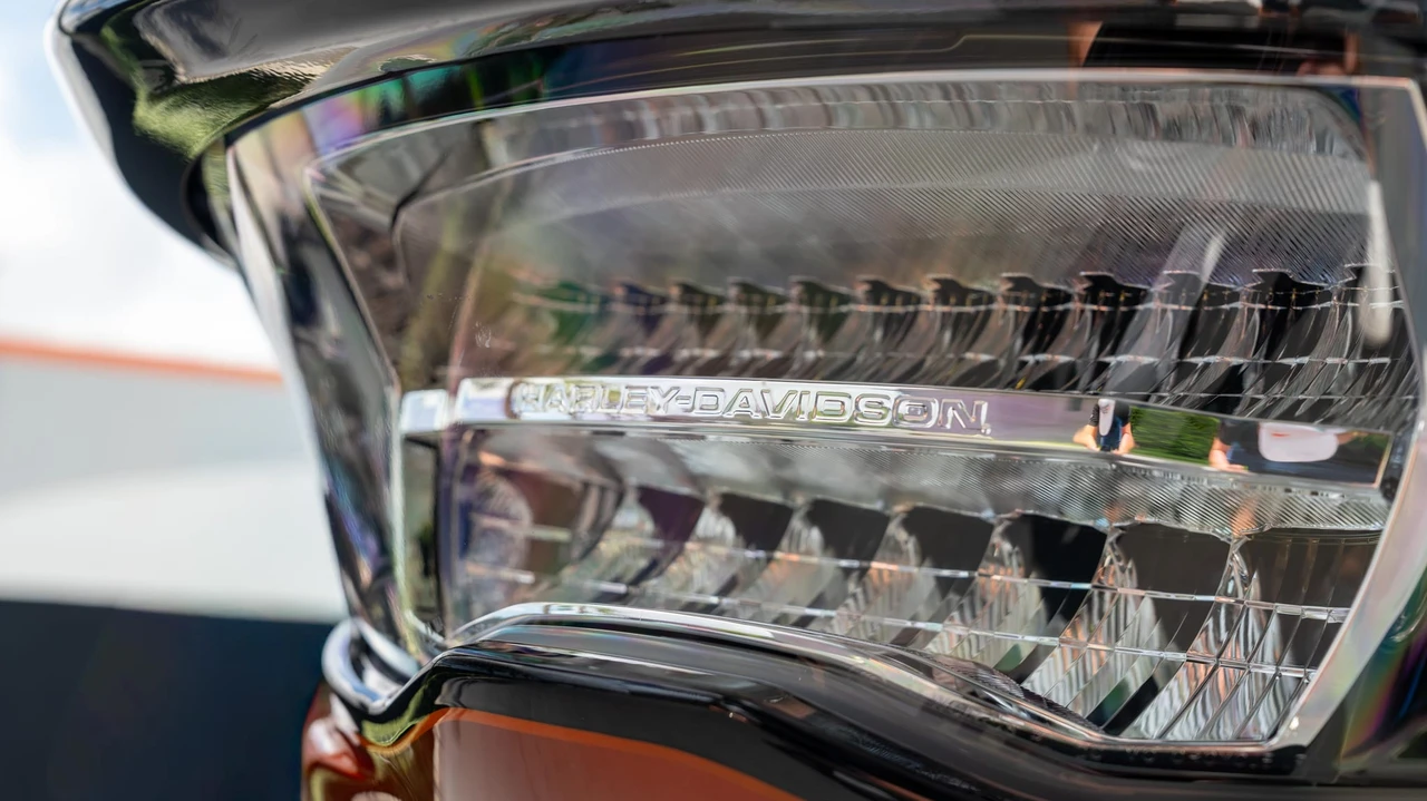 2023 Harley-Davidson CVO - Image 15 of 31