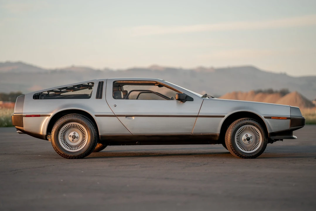 1983 DeLorean DMC-12 - Image 15 of 31