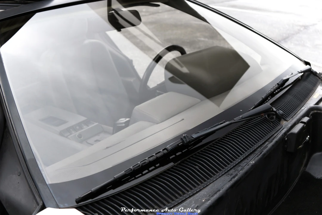 1983 DeLorean DMC-12 - Image 26 of 31