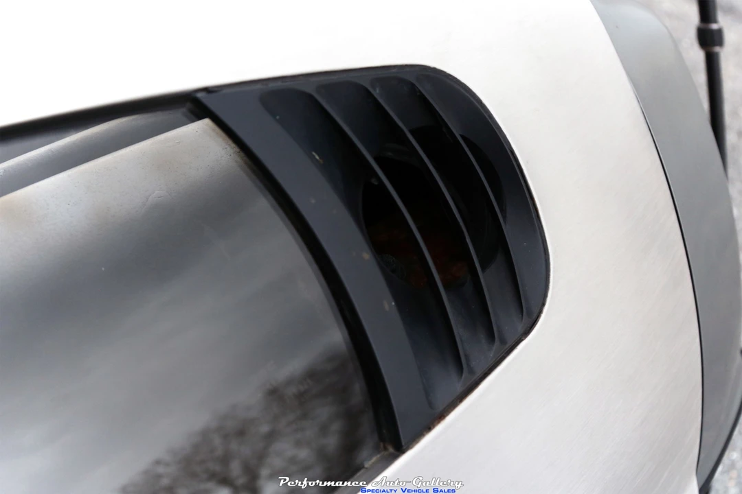 1983 DeLorean DMC-12 - Image 28 of 31
