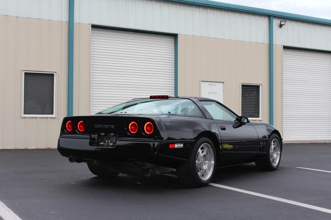 1990 Chevrolet Corvette C4 - Image 13 of 31