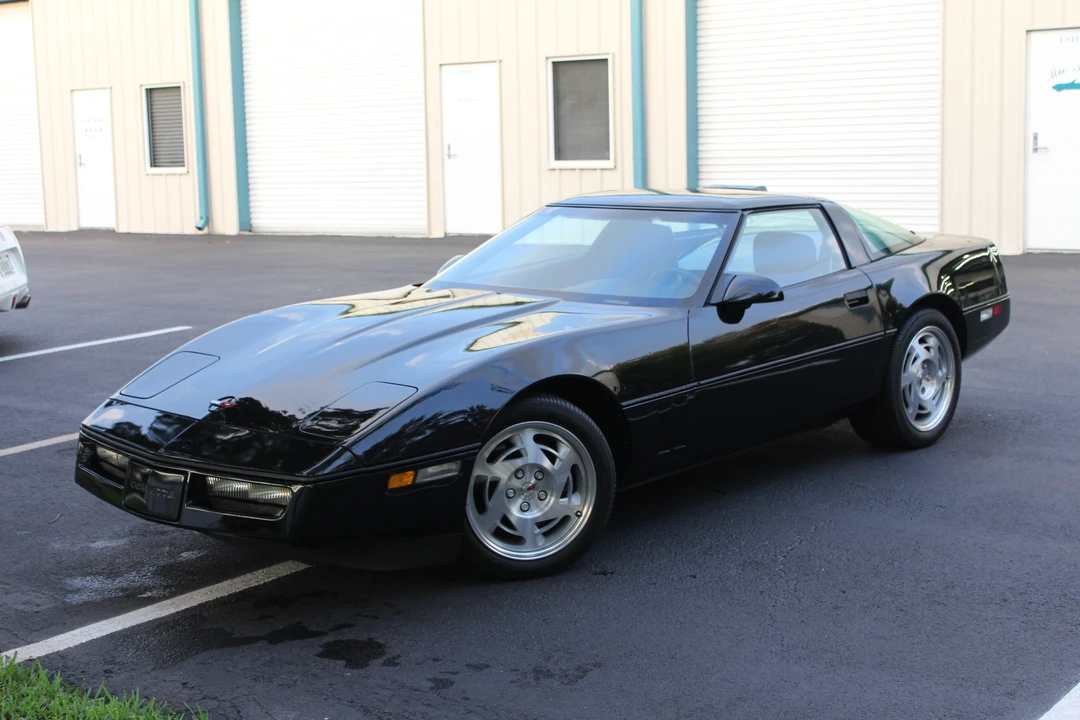 1990 Chevrolet Corvette C4 - Image 28 of 31