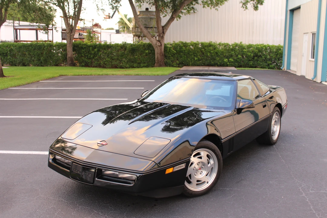 1990 Chevrolet Corvette C4 - Image 21 of 31