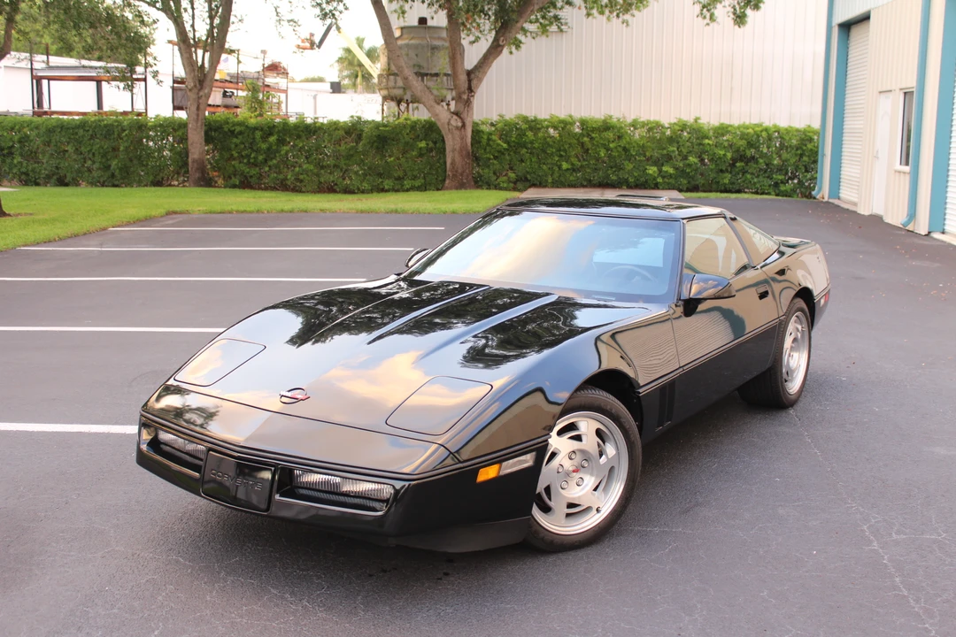 1990 Chevrolet Corvette C4 - Image 22 of 31