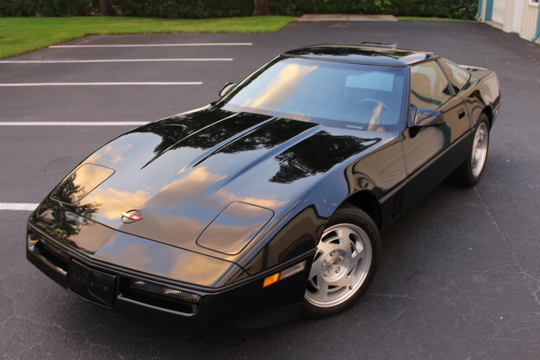 1990 Chevrolet Corvette C4 - Image 25 of 31