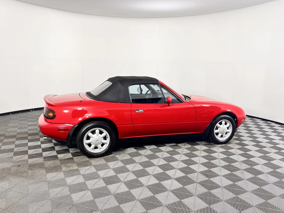 1990 Mazda NA MX-5 Miata - Image 16 of 31