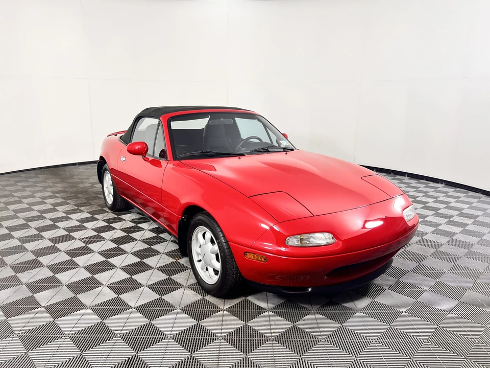 1990 Mazda NA MX-5 Miata - Image 21 of 31