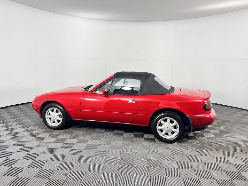 1990 Mazda NA MX-5 Miata - Image 6 of 31