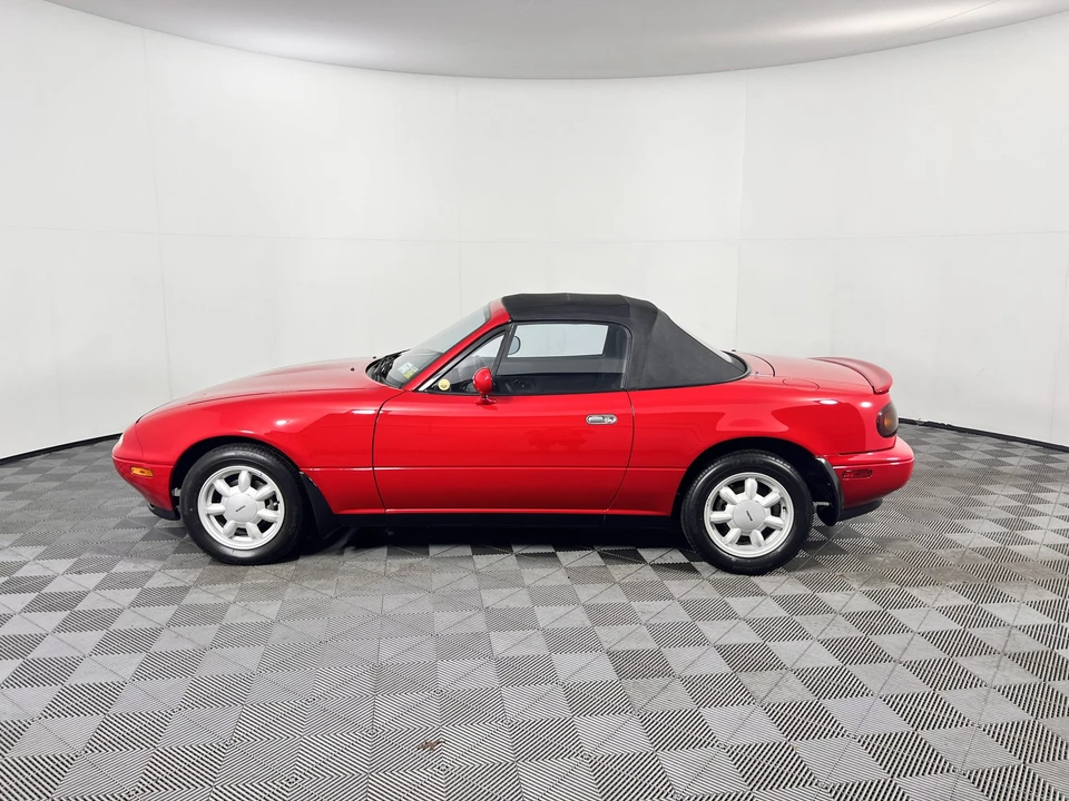 1990 Mazda NA MX-5 Miata - Image 5 of 31