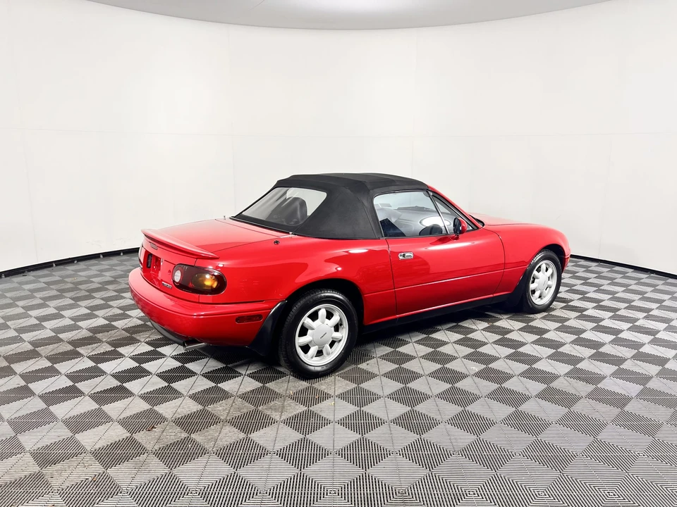1990 Mazda NA MX-5 Miata - Image 15 of 31