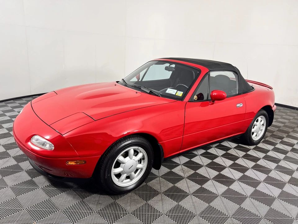 1990 Mazda NA MX-5 Miata - Image 27 of 31
