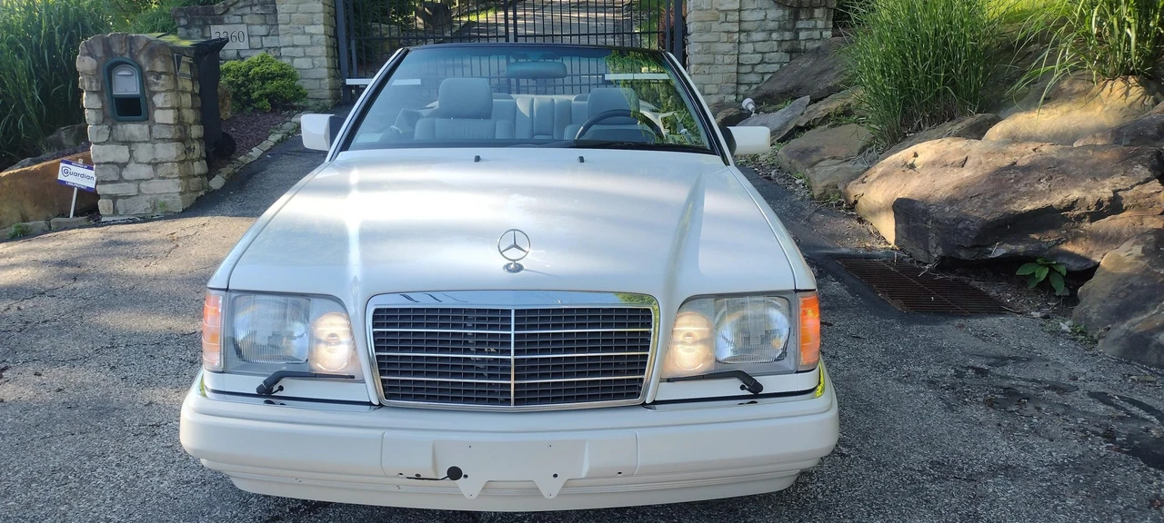 1995 Mercedes-Benz W124 E-Class - Image 12 of 31