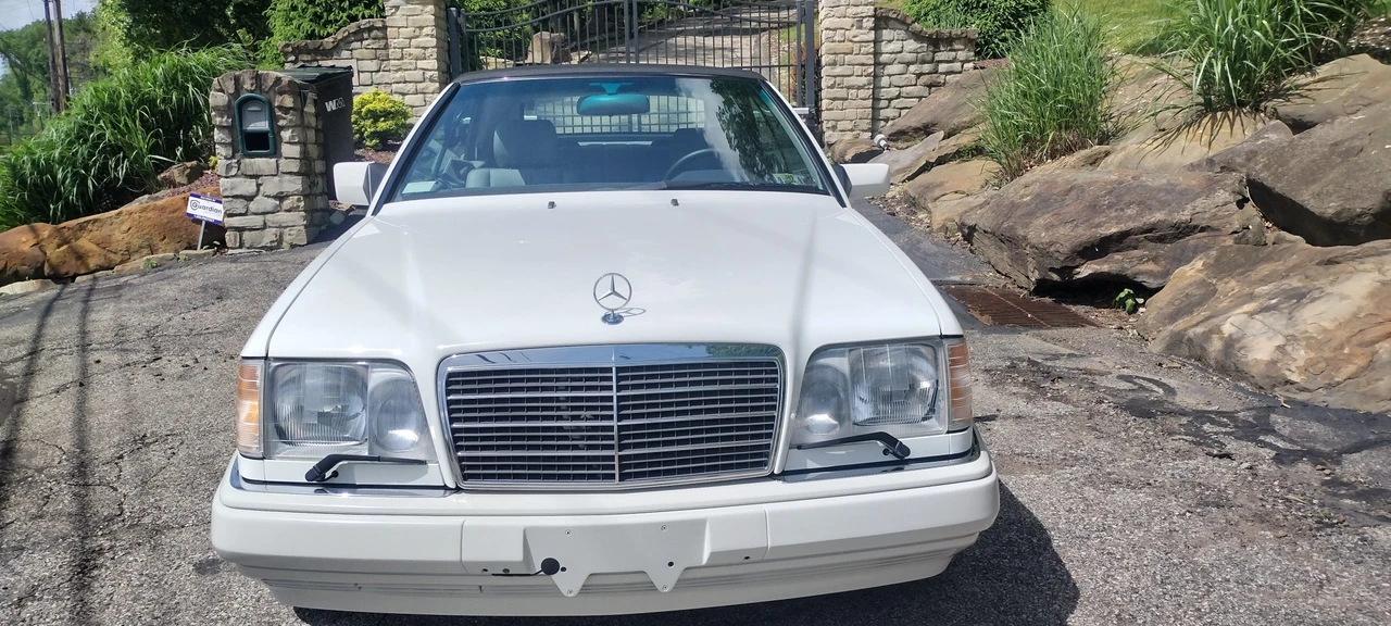 1995 Mercedes-Benz W124 E-Class - Image 29 of 31