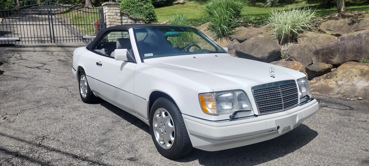 1995 Mercedes-Benz W124 E-Class - Image 26 of 31