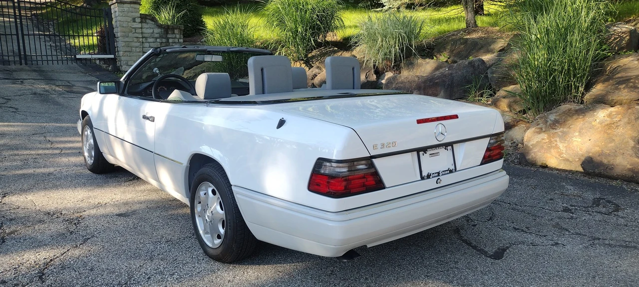 1995 Mercedes-Benz W124 E-Class - Image 6 of 31