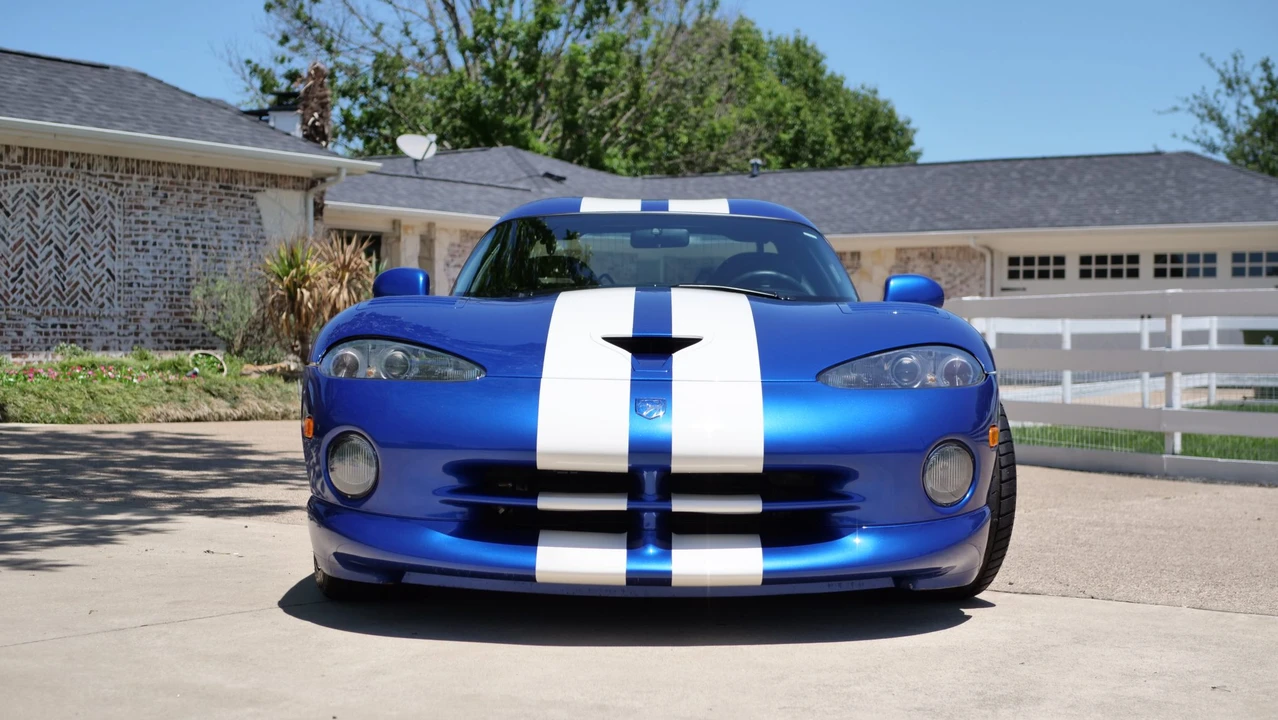 1996 Dodge Viper GTS 2nd Gen - Image 17 of 31