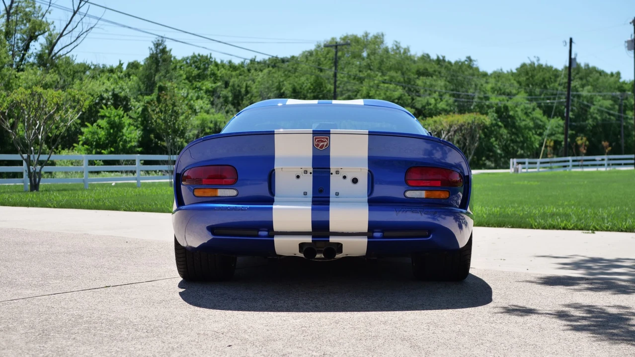 1996 Dodge Viper GTS 2nd Gen - Image 11 of 31