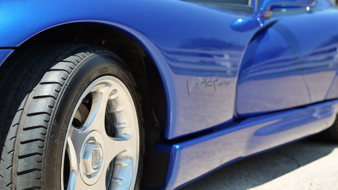 1996 Dodge Viper GTS 2nd Gen - Image 21 of 31