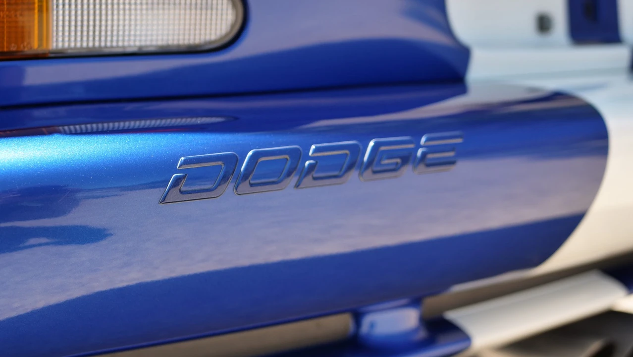 1996 Dodge Viper GTS 2nd Gen - Image 24 of 31
