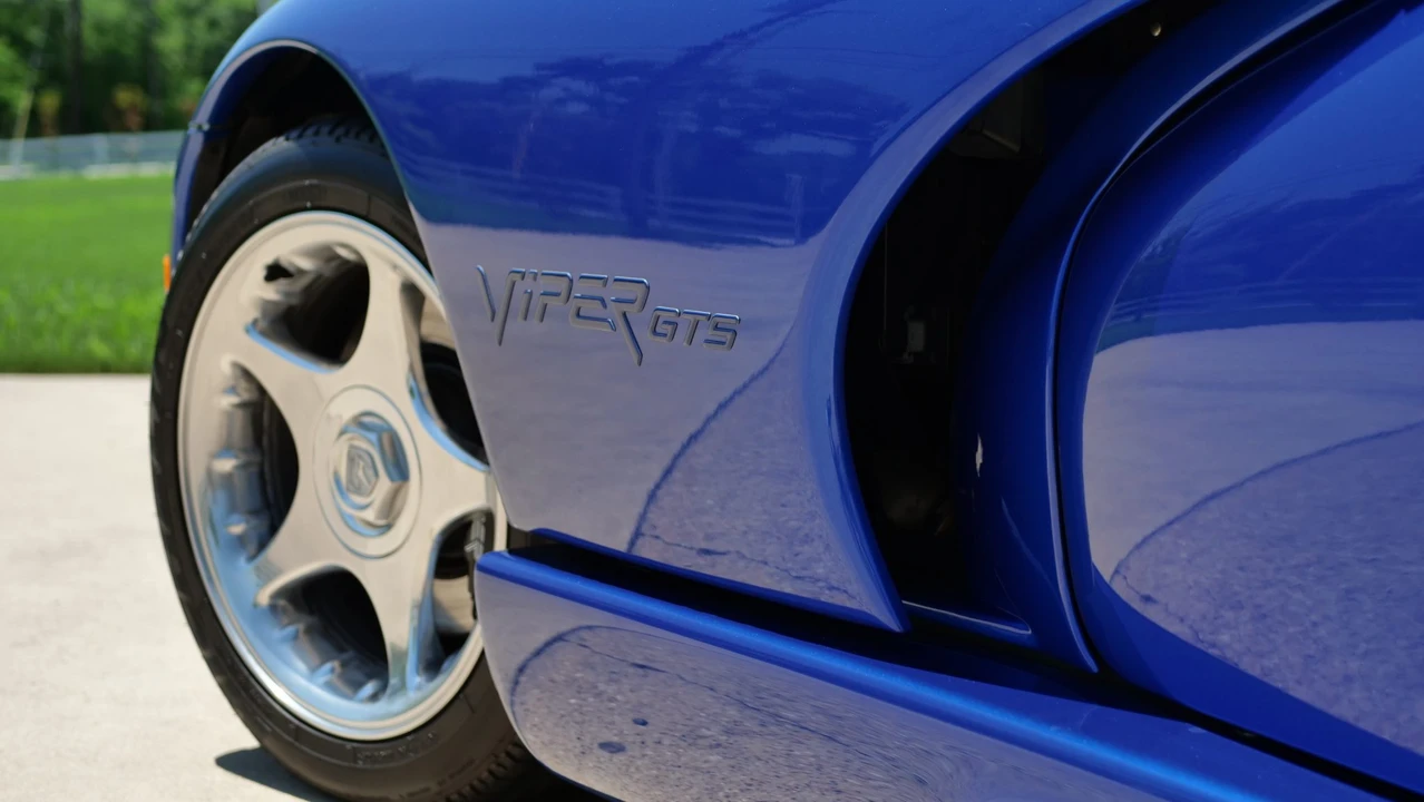 1996 Dodge Viper GTS 2nd Gen - Image 22 of 31