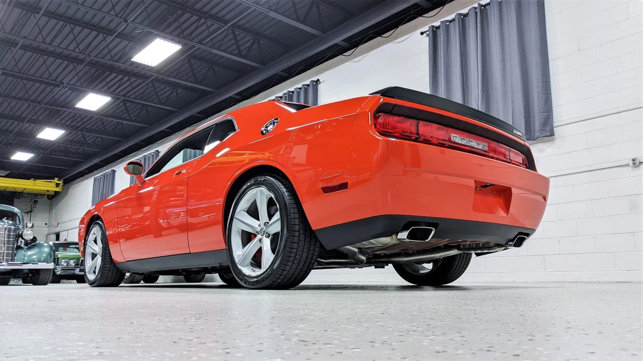 2008 Dodge Challenger SRT8 & 392 3rd Gen - Image 13 of 31