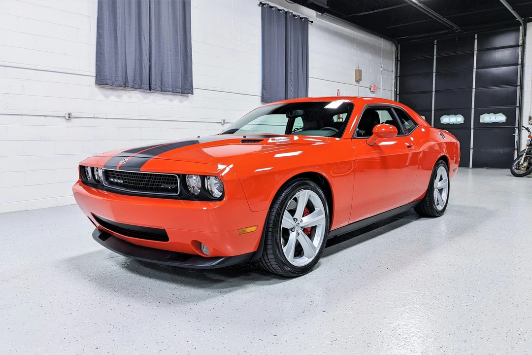 2008 Dodge Challenger SRT8 & 392 3rd Gen - Image 9 of 31