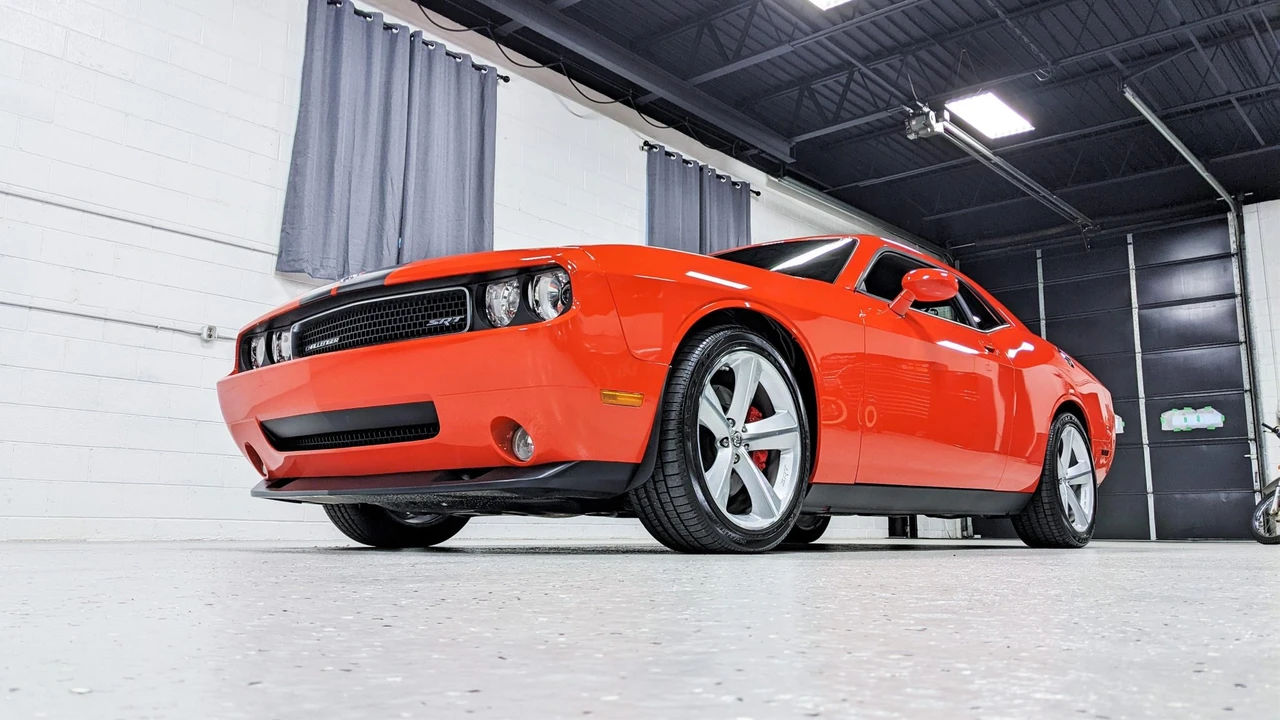 2008 Dodge Challenger SRT8 & 392 3rd Gen - Image 10 of 31
