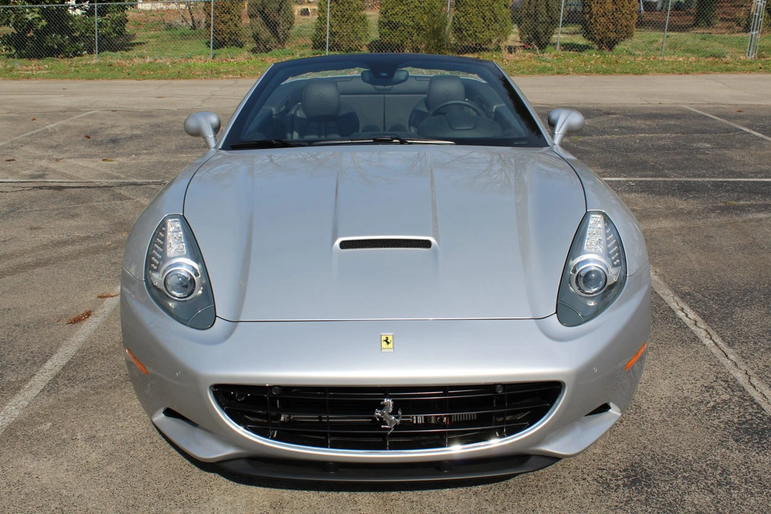 2010 Ferrari California - Image 4 of 31