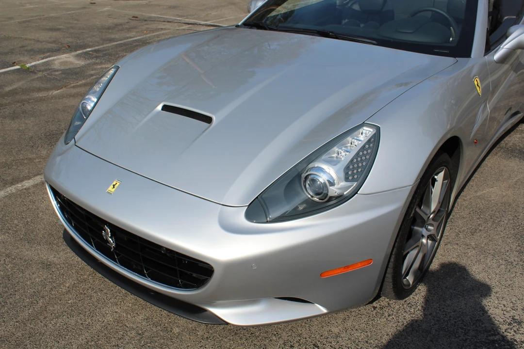 2010 Ferrari California - Image 17 of 31