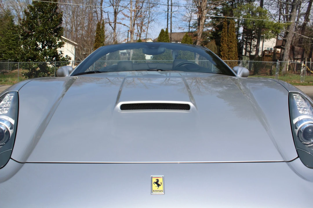 2010 Ferrari California - Image 30 of 31