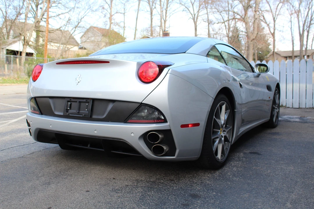 2010 Ferrari California - Image 15 of 31