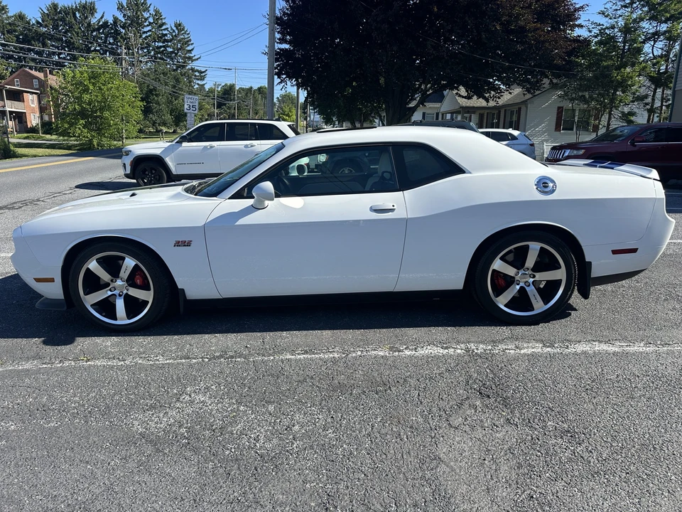 2011 Dodge Challenger SRT8 & 392 3rd Gen - Image 29 of 31