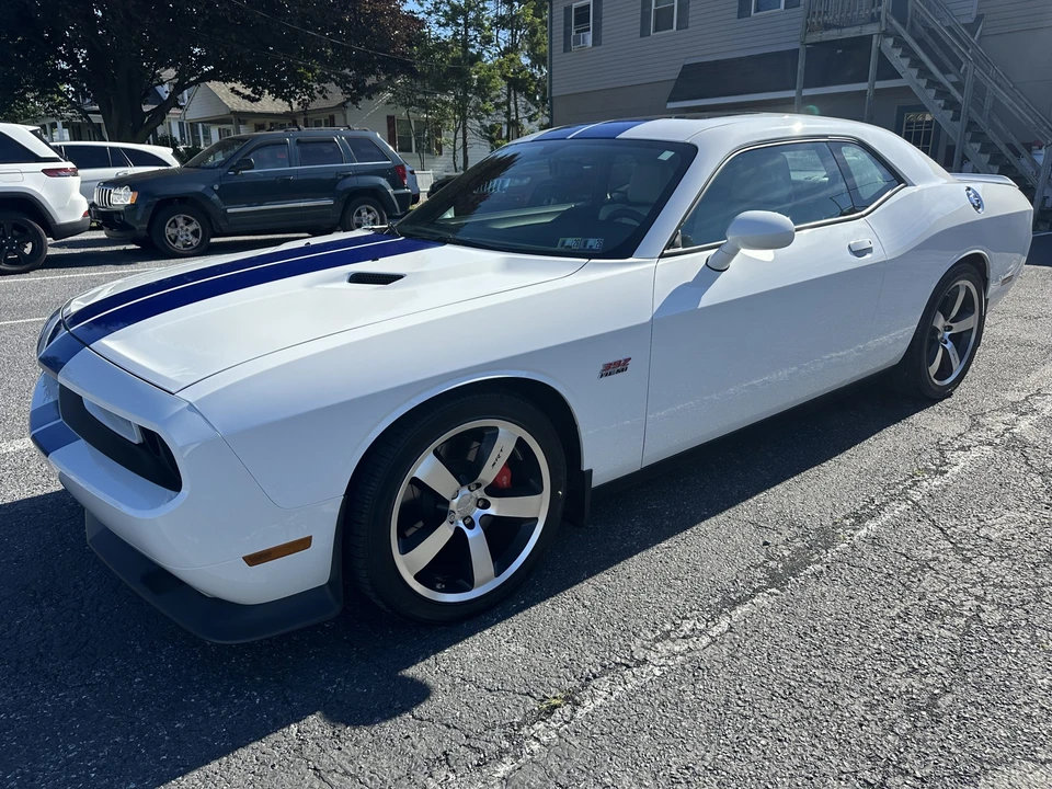 2011 Dodge Challenger SRT8 & 392 3rd Gen - Image 4 of 31