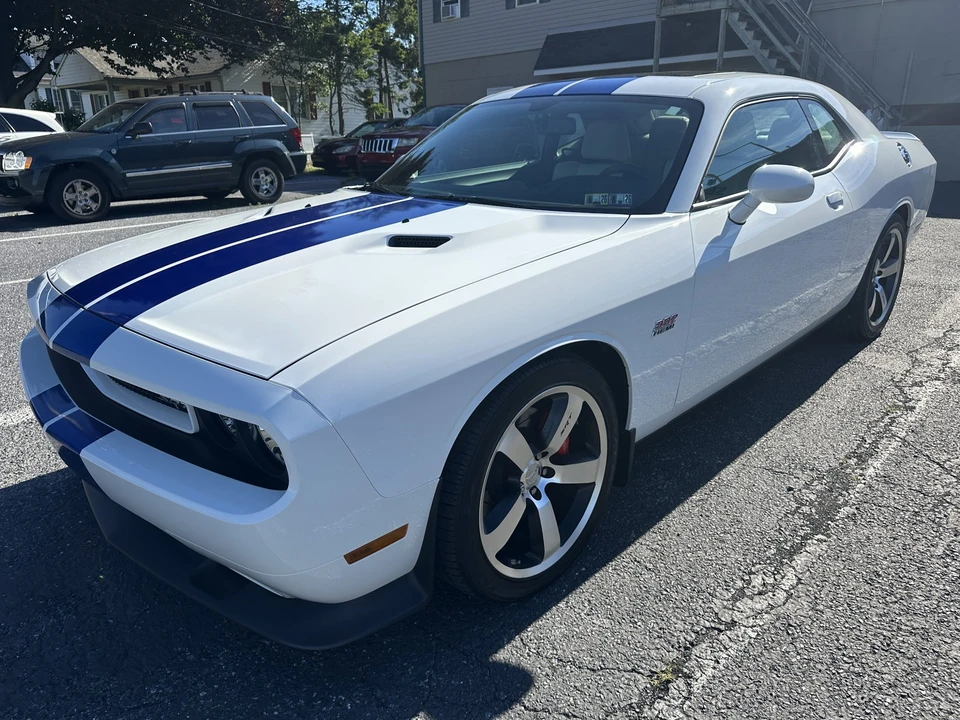 2011 Dodge Challenger SRT8 & 392 3rd Gen - Image 5 of 31