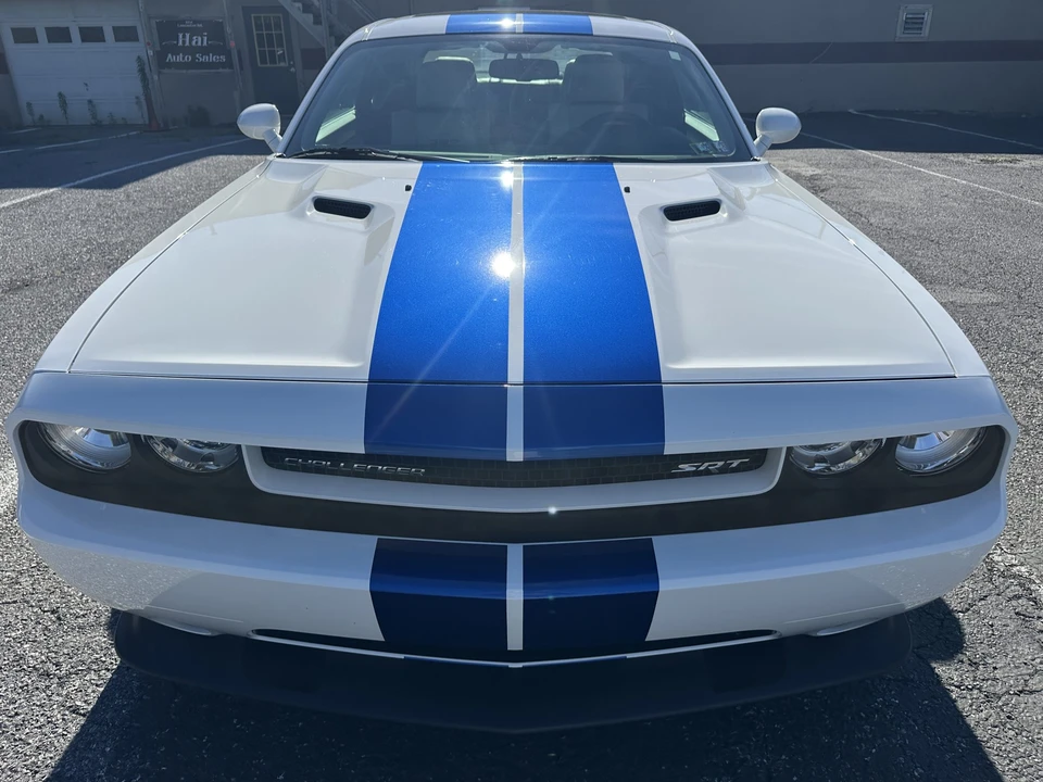 2011 Dodge Challenger SRT8 & 392 3rd Gen - Image 9 of 31