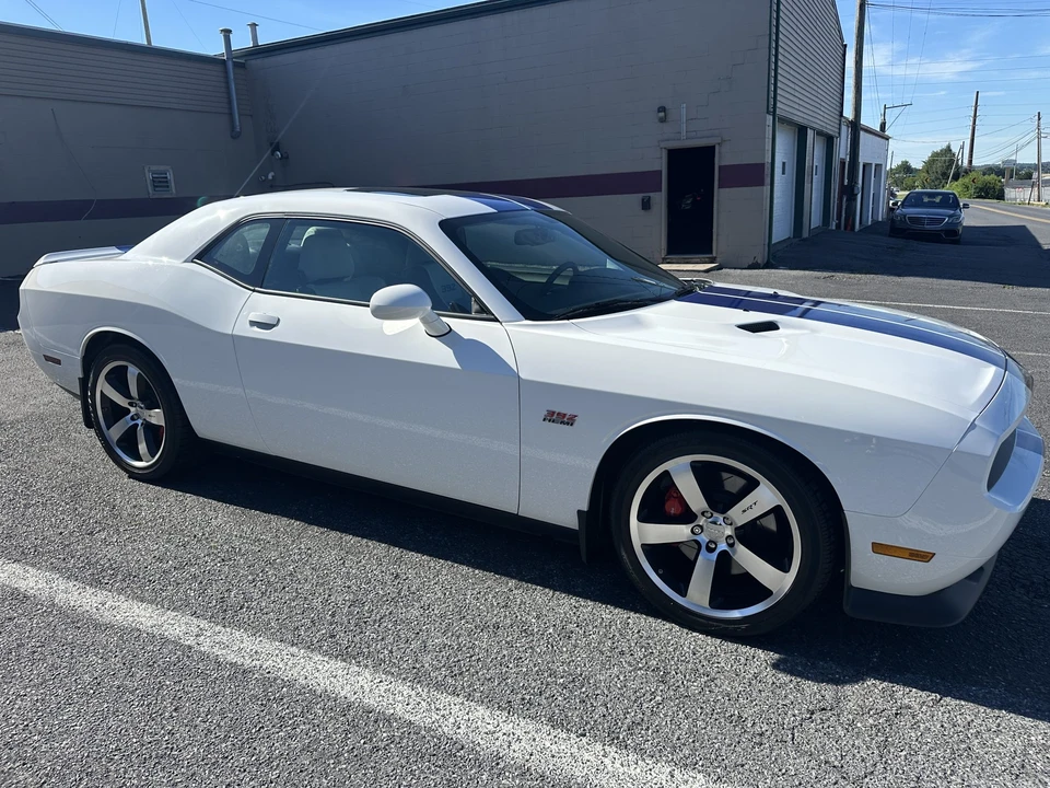 2011 Dodge Challenger SRT8 & 392 3rd Gen - Image 13 of 31
