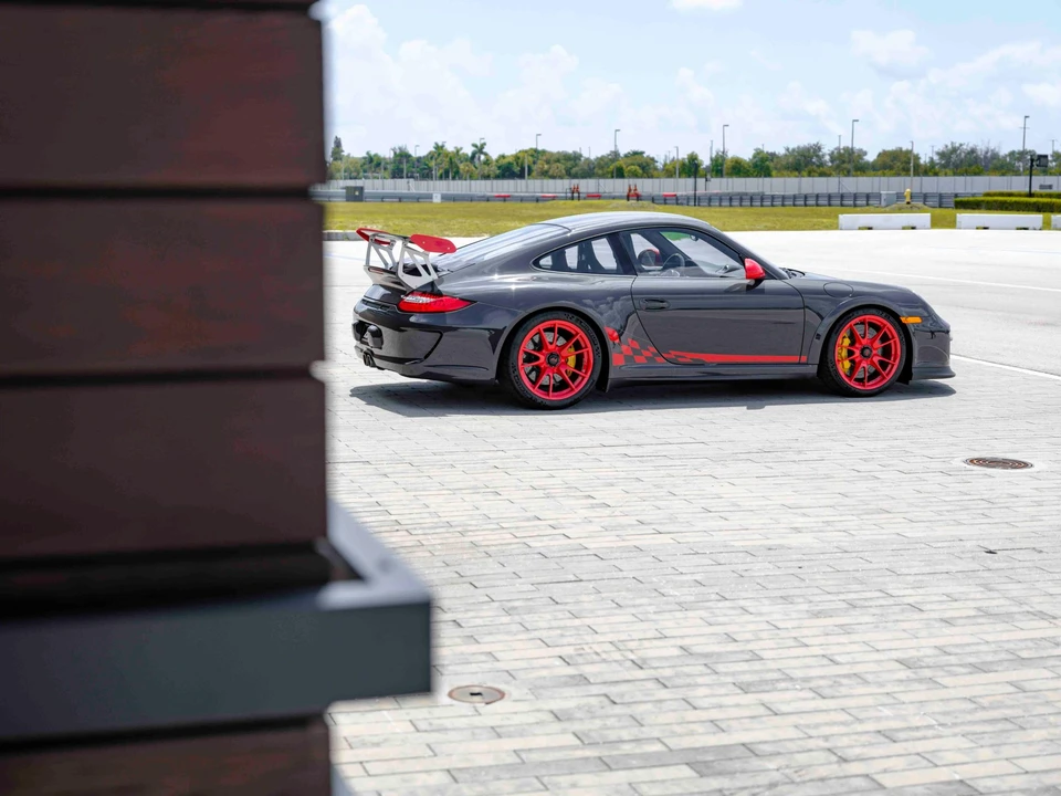 2011 Porsche 997 GT3 RS - Image 29 of 31