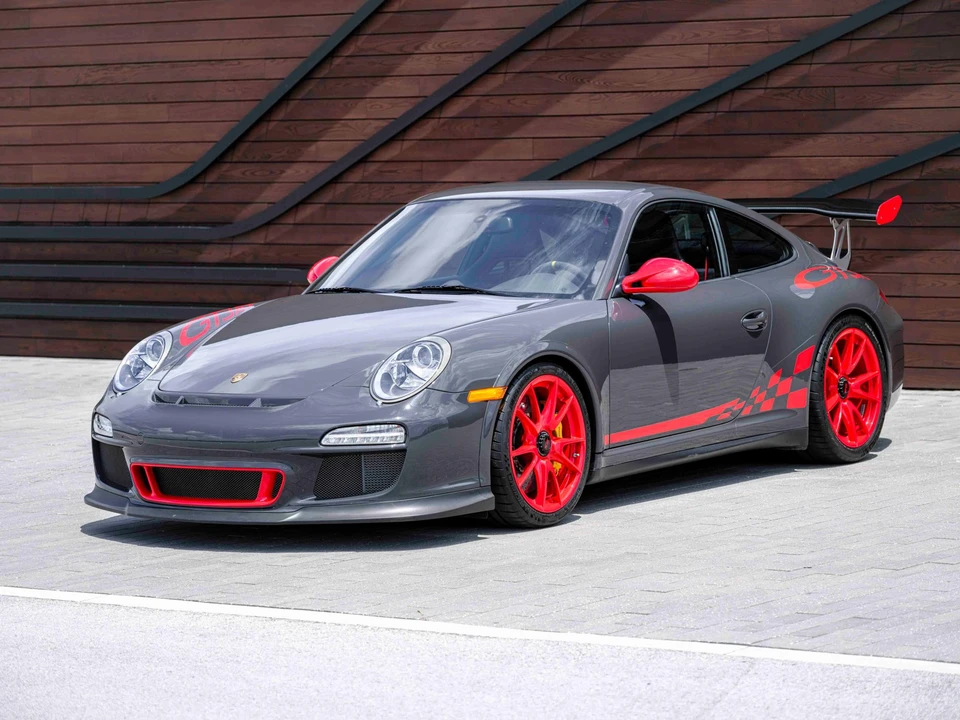 2011 Porsche 997 GT3 RS - Image 4 of 31