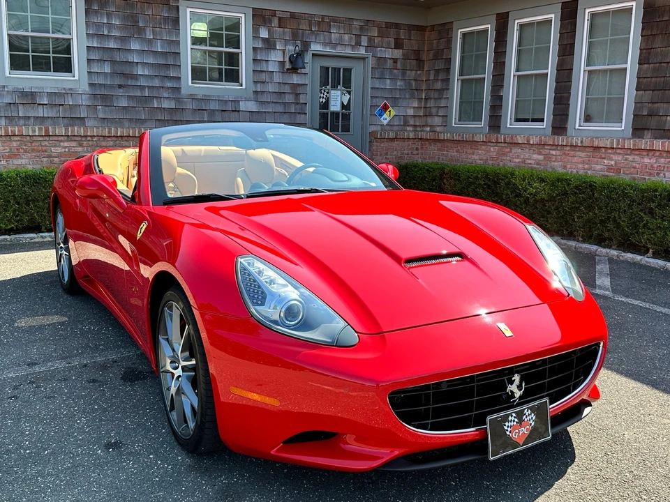 2013 Ferrari California - Image 3 of 31
