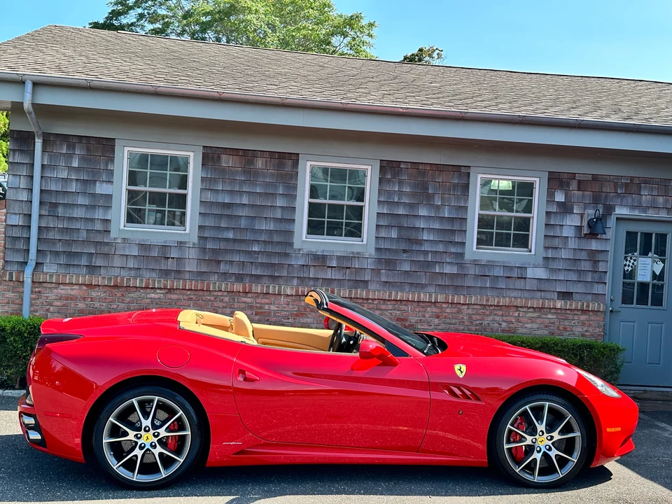 2013 Ferrari California - Image 5 of 31