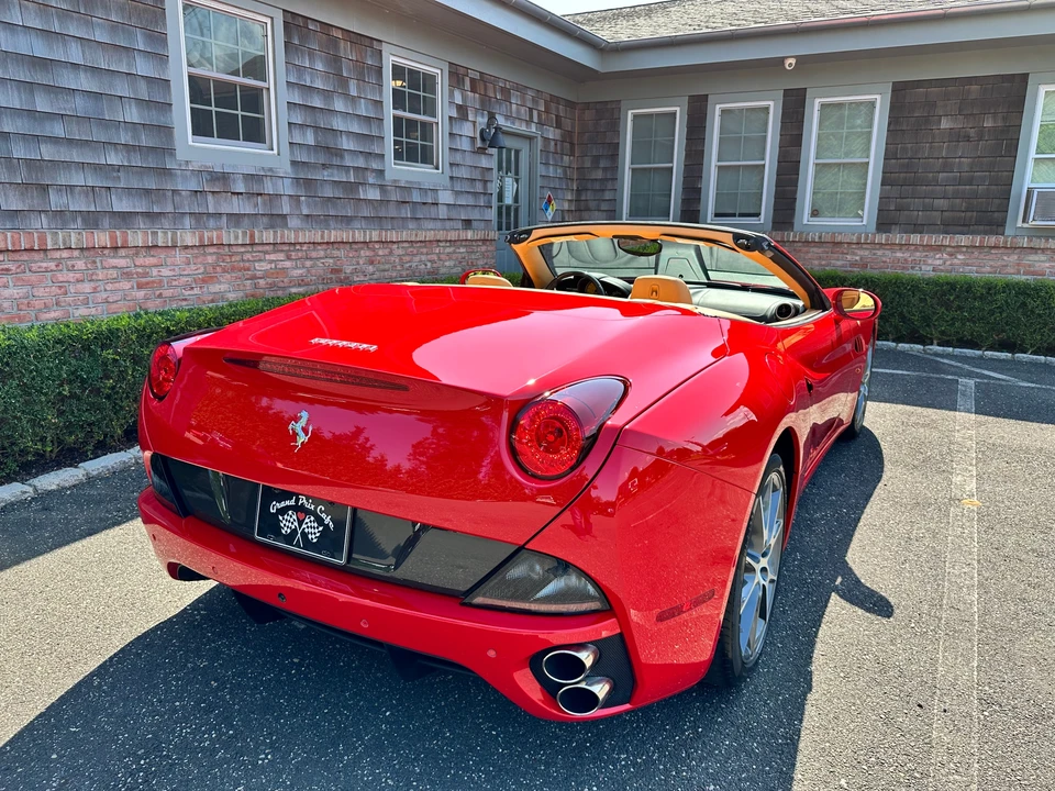 2013 Ferrari California - Image 7 of 31