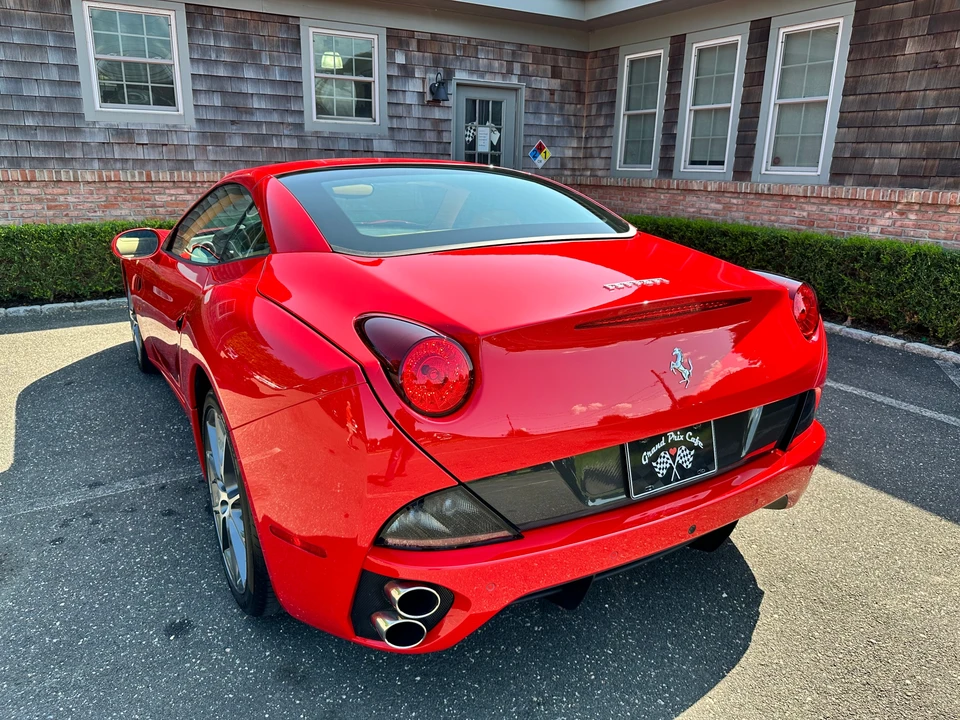 2013 Ferrari California - Image 13 of 31